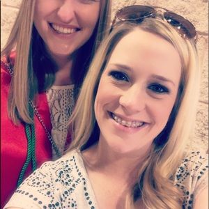 Meet your Posher, Ashley